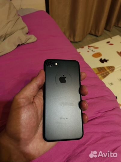 iPhone 7, 32 ГБ