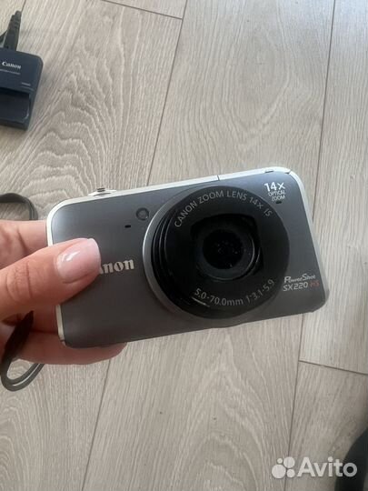 Фотоаппарат Canon PowerShot SX 220 HS
