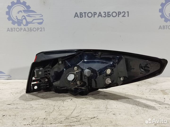 Фонарь левый внешний Mazda CX-5