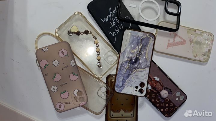 Чехол на iPhone 11