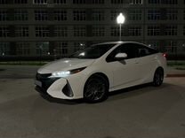 Toyota Prius PHV 1.8 CVT, 2018, 152 000 км, с пробегом, цена 2 079 000 руб.