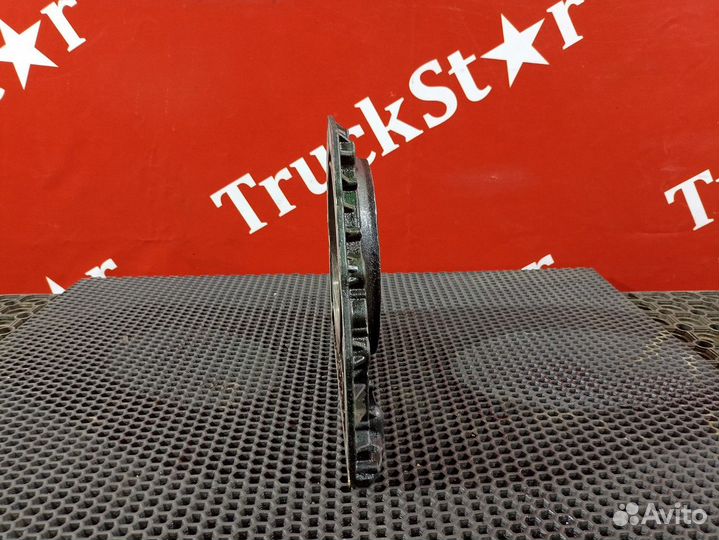 Крышка плиты двигателя Volvo FH