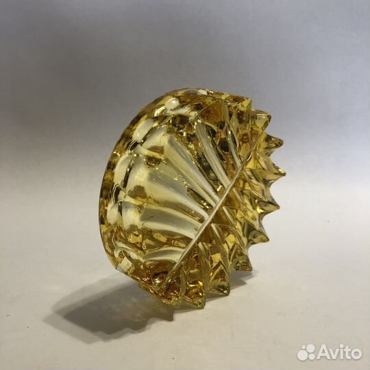 Пепельница желтое стекло