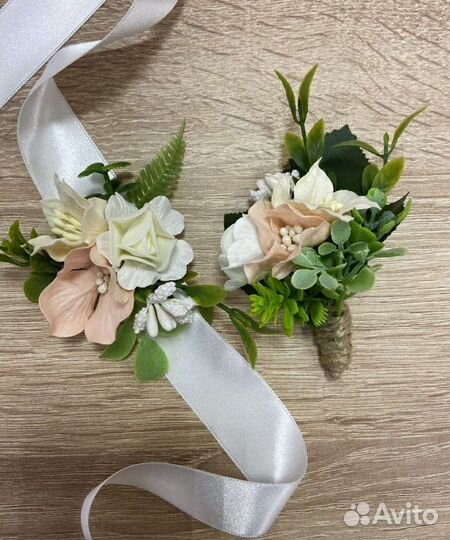 Бутоньерки для свидетелей