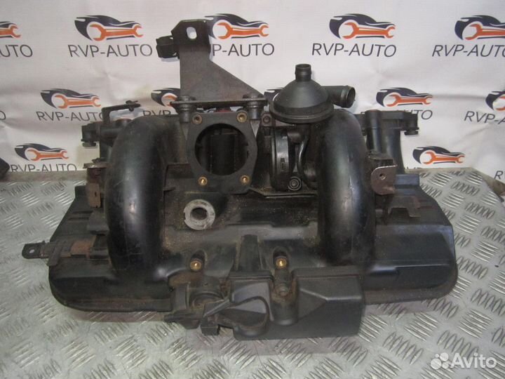 Коллектор впускной BMW E46 2.5 M52 1998-2005