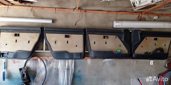 Ауди 100.44 Дверные карты с переходки