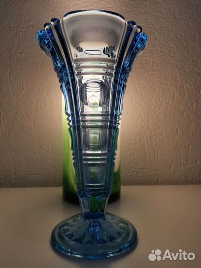 Ваза цветное стекло Германия Арт-Деко