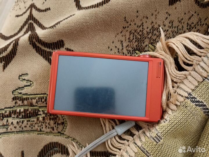 Компактный фотоаппарат