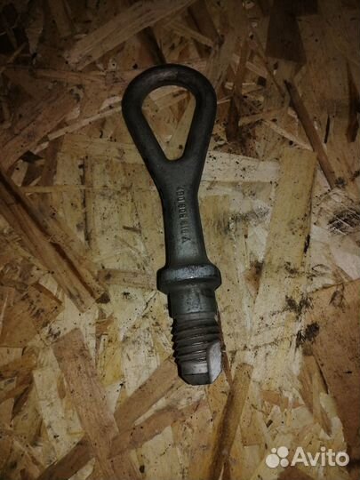 Крюк буксировочный А6 С5