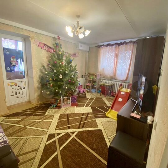 2-к. квартира, 48 м², 1/5 эт.