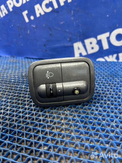 Кнопка корректора фар Hyundai Accent седан G4EB