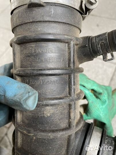 Патрубок воздушного фильтра Renault Megane III/Flu