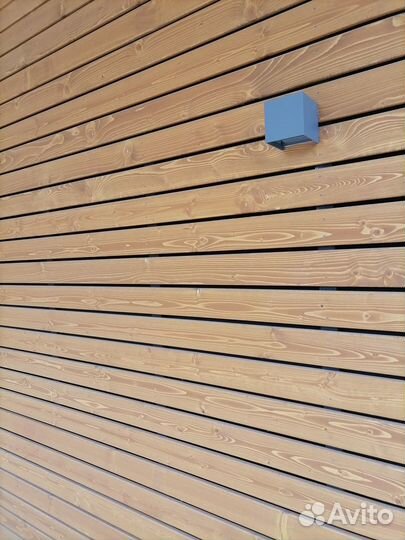 Декоративные панели и стены из дерева