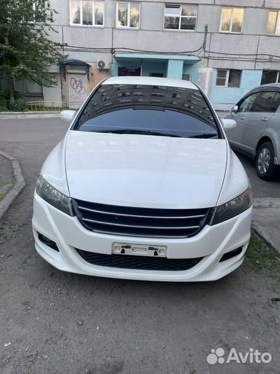 Решетка радиатора Honda Stream RN6-9