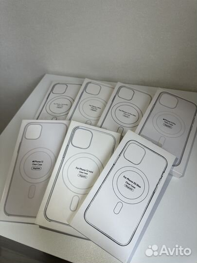 Чехол на iPhone