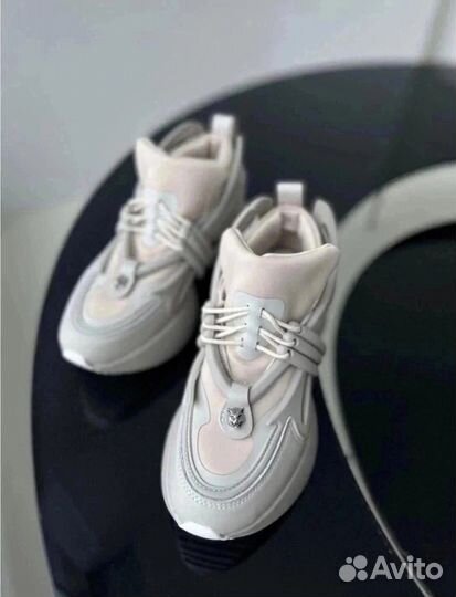 Кроссовки женские летние