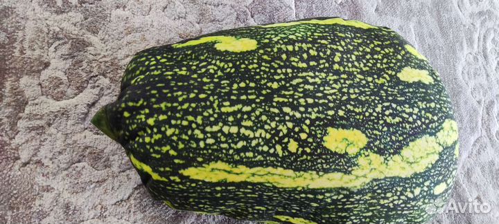 Декоративные подушки, кабачки 