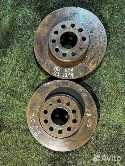 Тормозные диски передние Audi A3 TDI 2007г