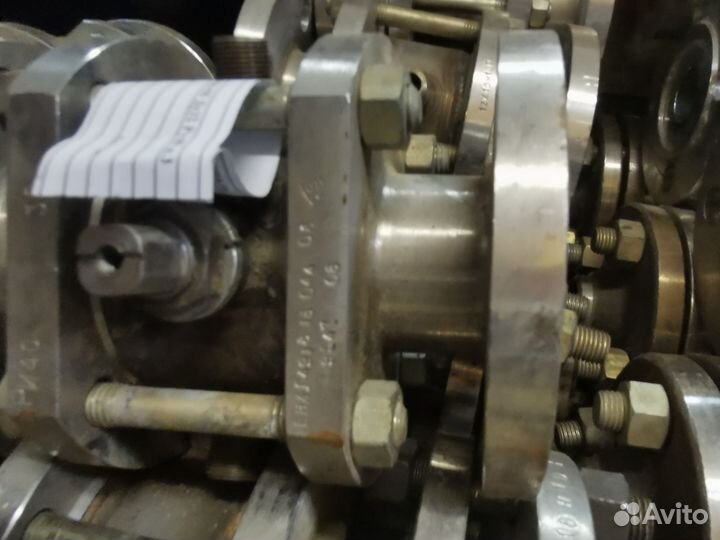 Кран шаровой внил.491816.044-08