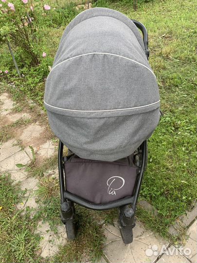 Коляска 3 в 1 Zippy Pia