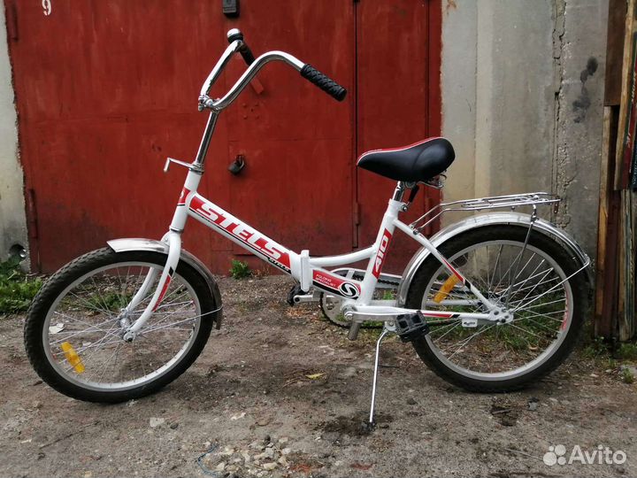 Вещи 0-5лет в дар, коляска прогулочная, велосипед