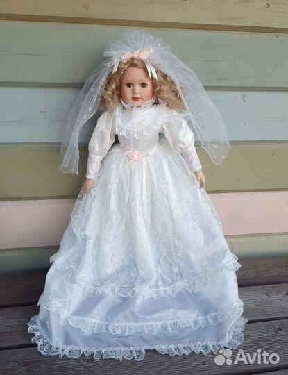 Кукла фарфоровая коллекционная большая