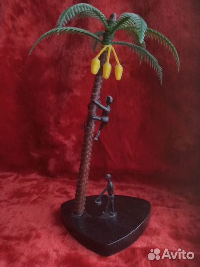 Собиратели бананов. Игрушка. СССР