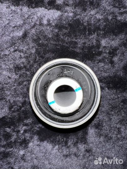 Сайлентблок заднего кулака цапфы Паджеро 3 4