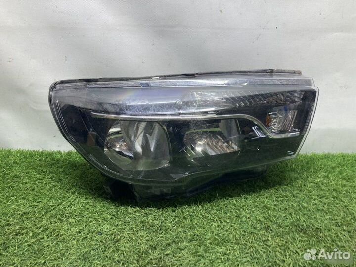 Фара правая LADA Vesta 2015