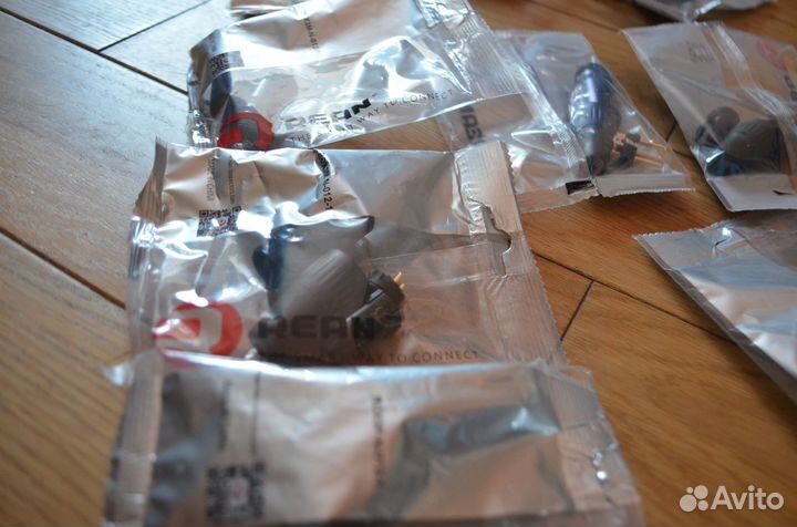 3 контактные разъемы XLR (папа, мама) rean