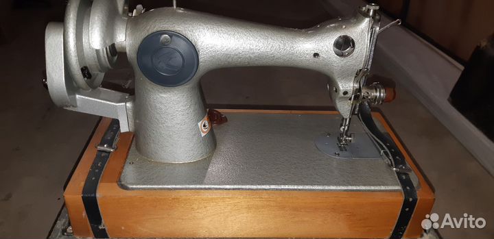 Швейная машина Подольск 2м 34