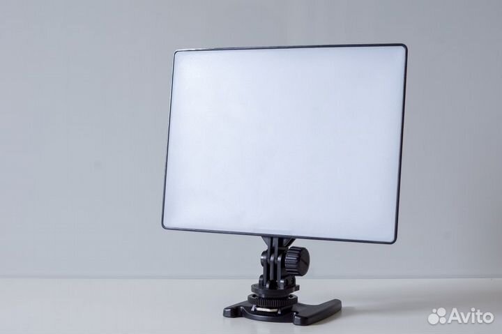 Yongnuo YN300 Air 3200-5500K (новый) +блок питания