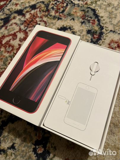 iPhone SE (2020), 128 ГБ