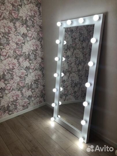 Гримёрное зеркало