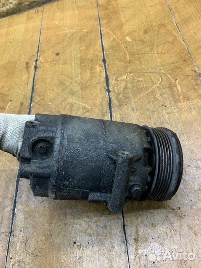 Компрессор кондиционера Opel Astra J A17DTR 2011