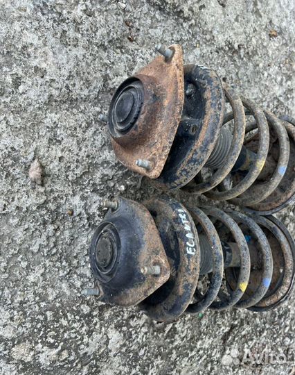 Стойки передние Hyundai Elantra XD 2000-2008