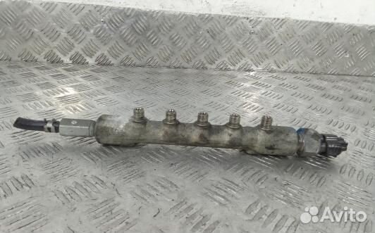 Топливная рампа дизельная toyota RAV 4 ZSA3 (AEA21