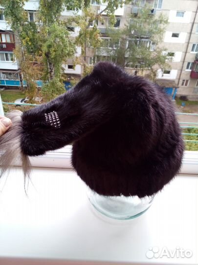 Зимняя шапка чёрная кроличья