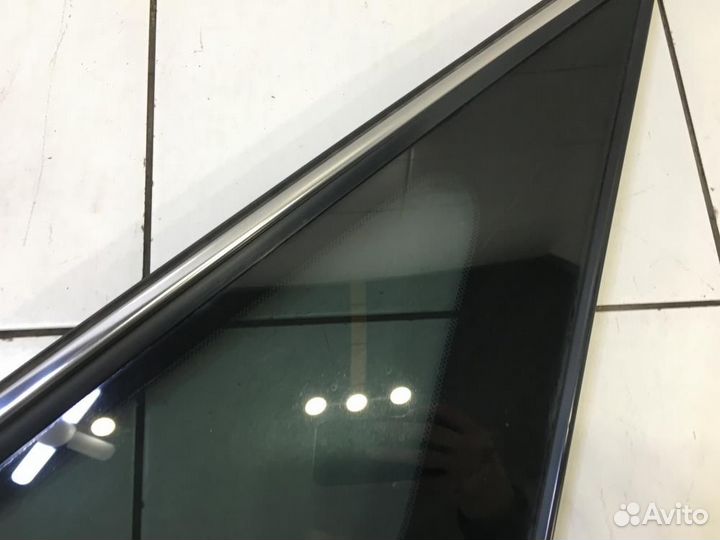 Стекло кузовное глухое правое Lexus RX III (2008—2012)