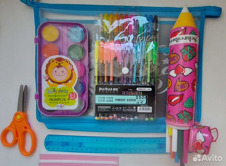 Канцтовары девочке в школу
