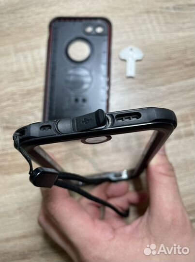 Подводный чехол на iPhone 7