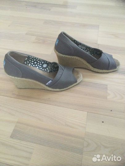 Туфли женские Toms