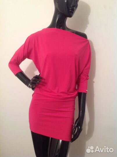 Модное фирменное платье в американском стиле фукси