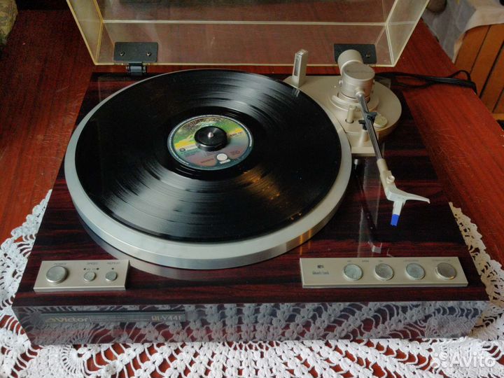 Проигрыватель винила