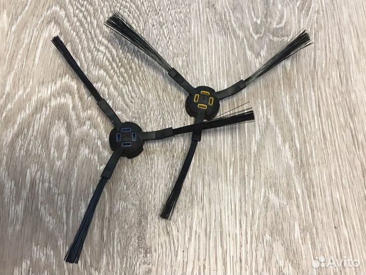 Боковая щетка пылесоса ilife