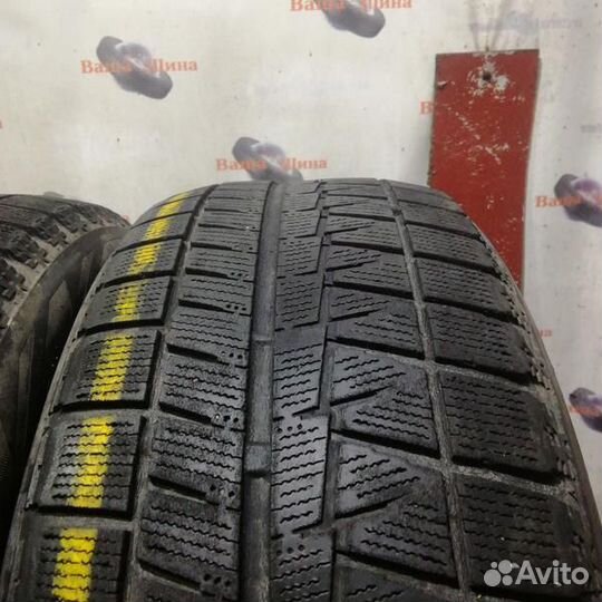 Bridgestone Blizzak Revo GZ 215/60 R16