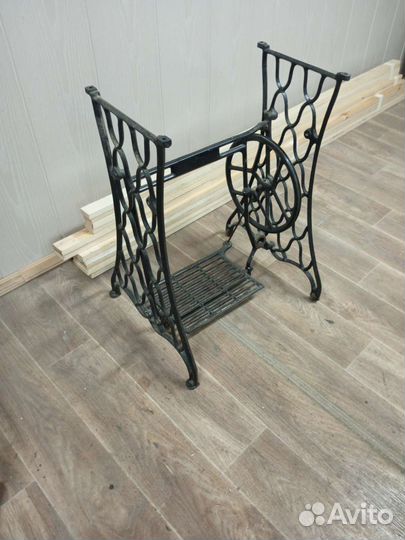 Станина от швейной машинки зингер