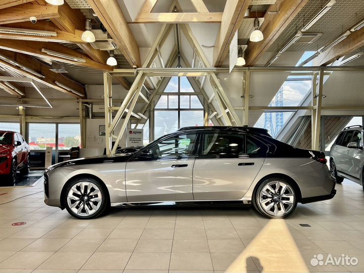 BMW 7 серия 4.4 AT, 2023, 15 км