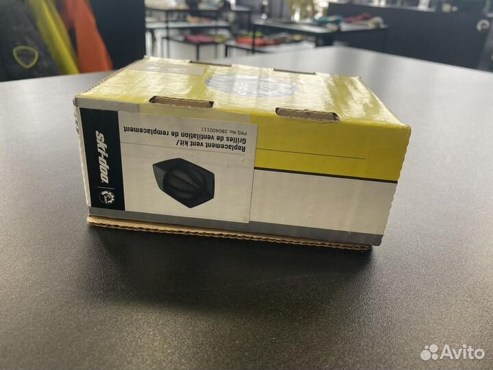 Решетки капота для с/х