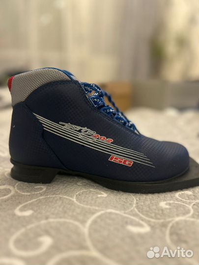 Лыжные ботинки классические